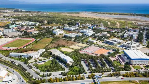 دانشگاه مدیترانه شرقی — تصویر 2